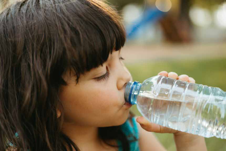 How to Get Plastic Taste Out of Water Bottle