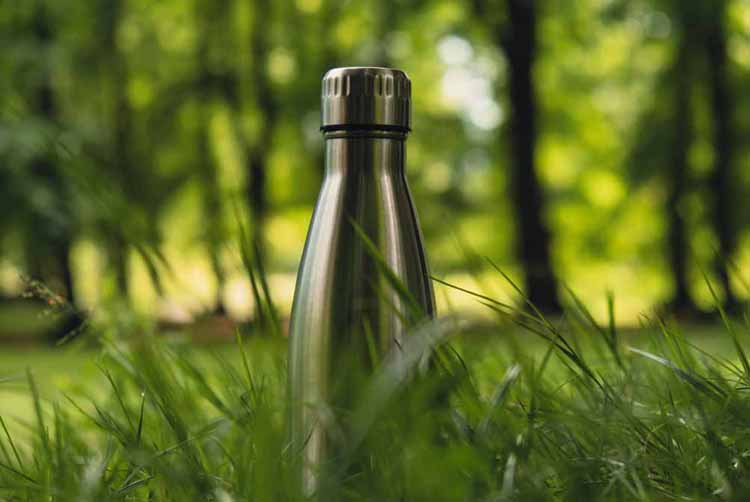 Are stainless steel water bottles bpa free and safe