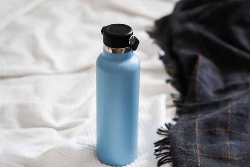 how do insulated water bottles work