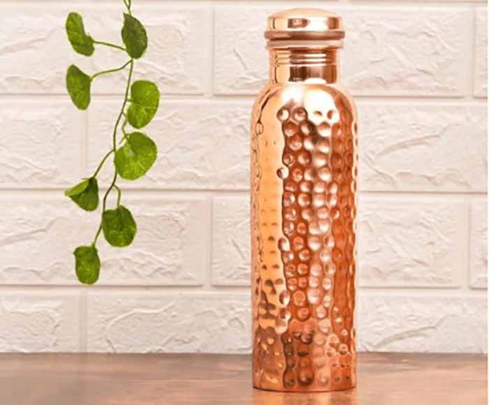 How does copper bottle kill bacteria
